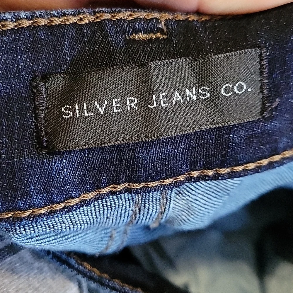 Silver Jeans - Picture 8 of 9